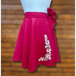 Hímzett lapszoknya